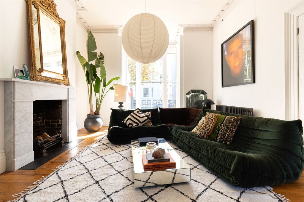 Property photo 2 of 35 Picture No. 02