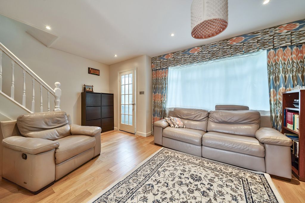 Property photo 2 of 23 Reception