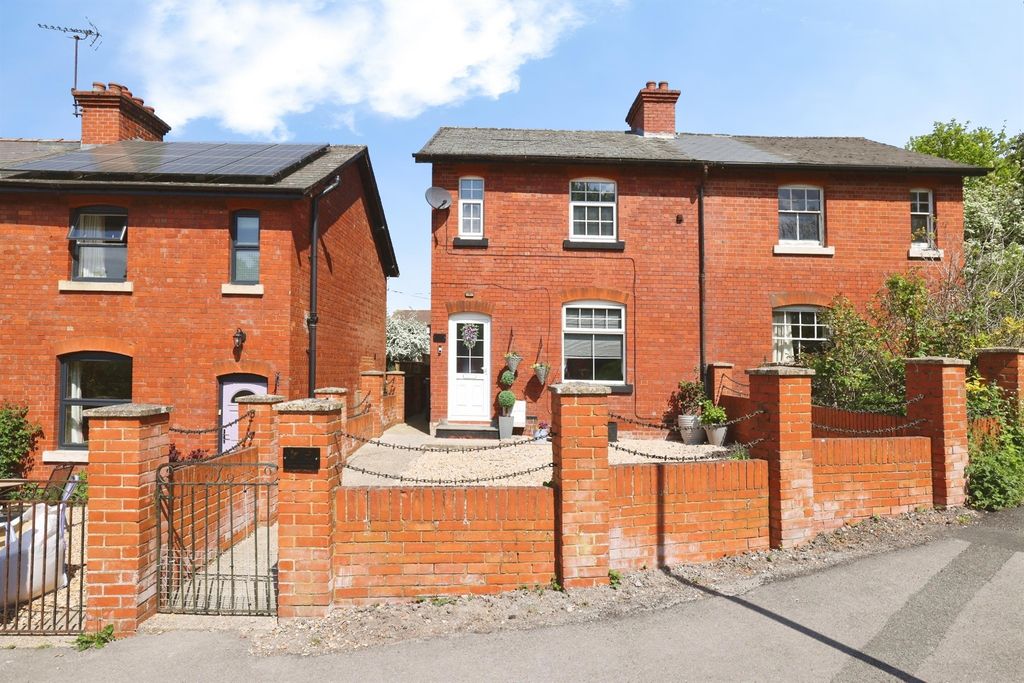 Property photo 1 of 13