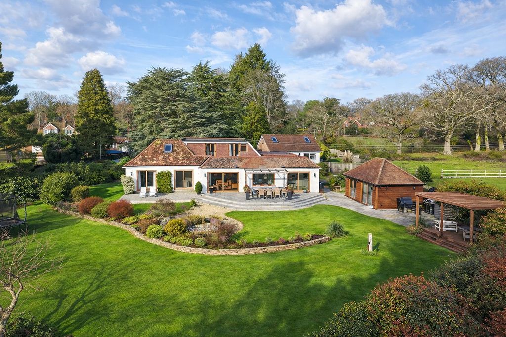 Property photo 1 of 23