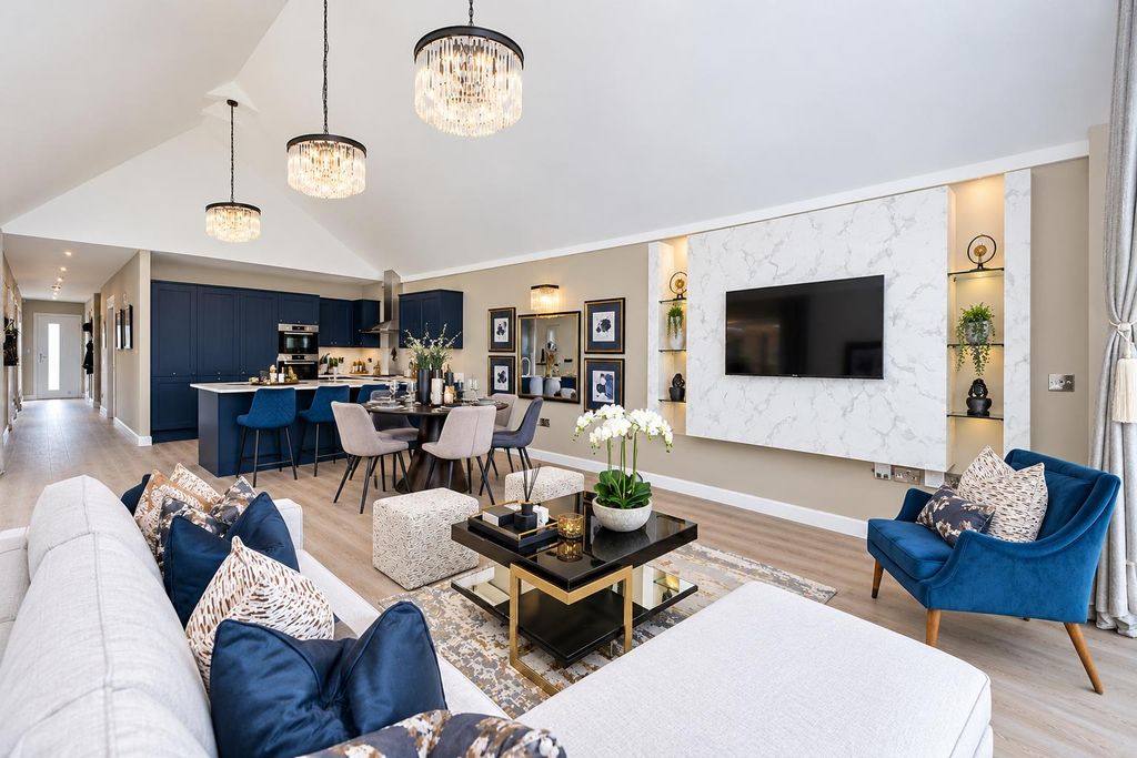 Property photo 1 of 19 Mirrored Contemporary Open-Plan Interior.Jpg
