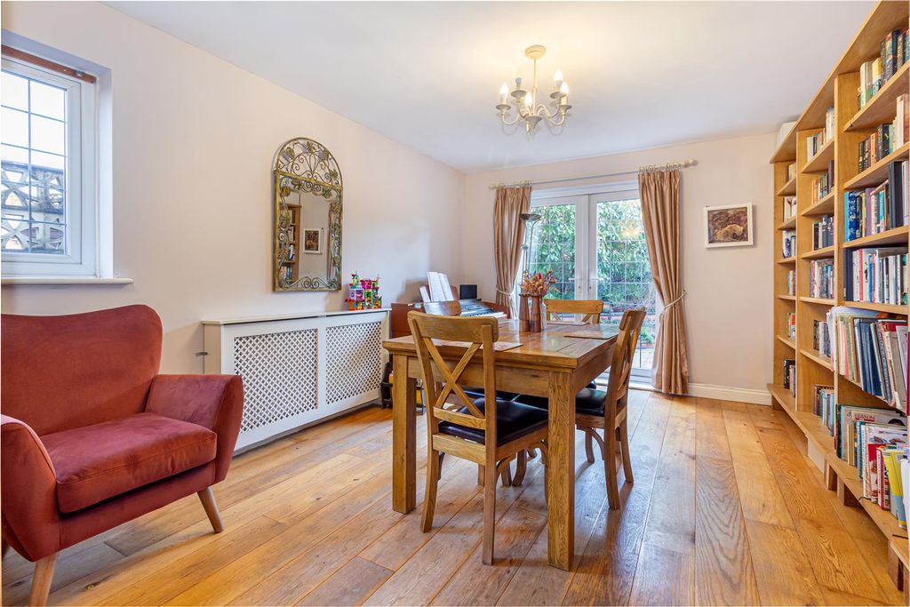 Property photo 3 of 31 Dining-Room-1.Jpg