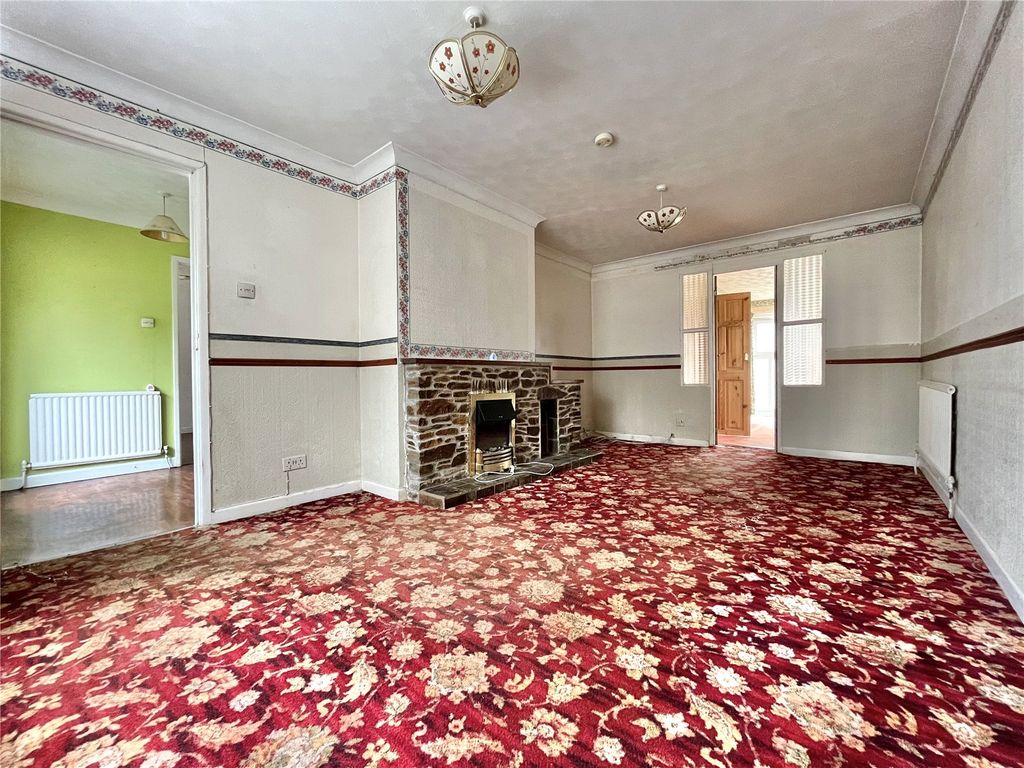 Property photo 3 of 8 Picture No. 05