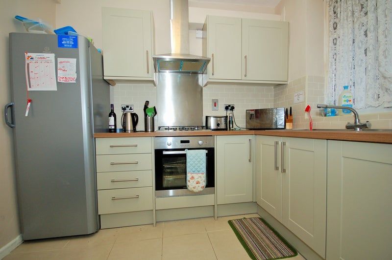 Property photo 3 of 7 Shared Kitchen