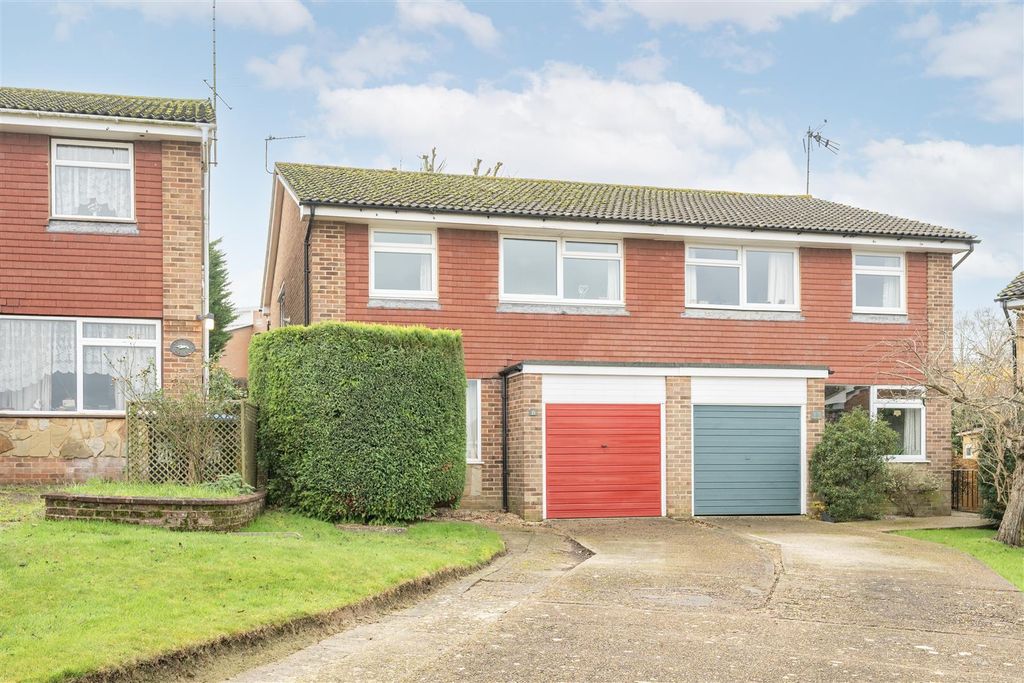 Property photo 1 of 21 Front