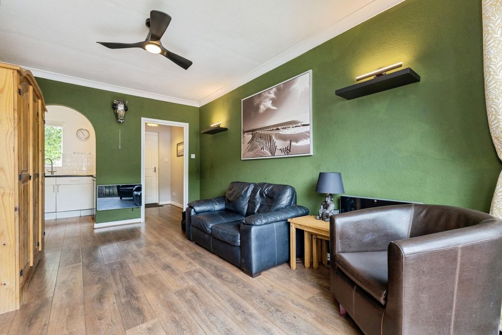 Property photo 2 of 17 Pbox-Img.Jpg