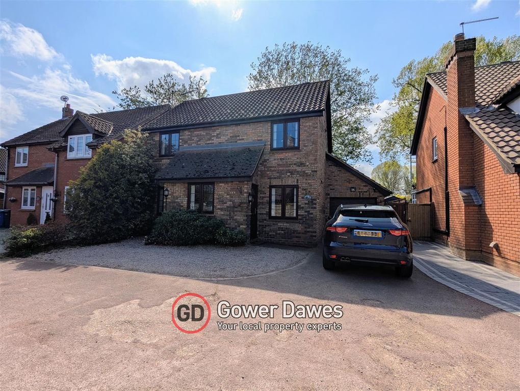 Property photo 2 of 17