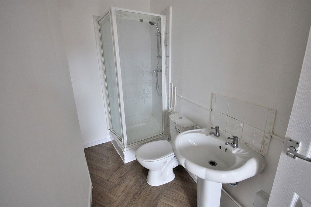 Property photo 2 of 3