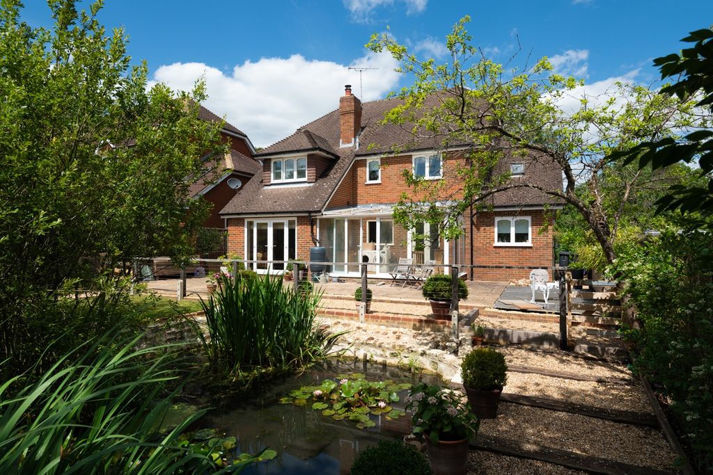 Property photo 1 of 31 2686132