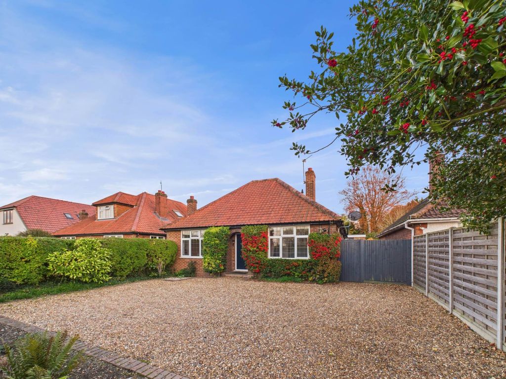 Property photo 1 of 27