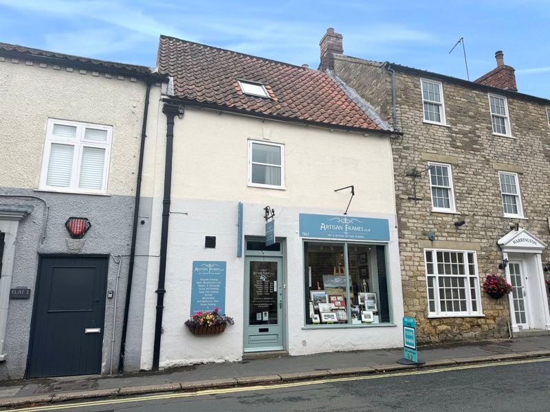 Property photo 1 of 8 Photo 8