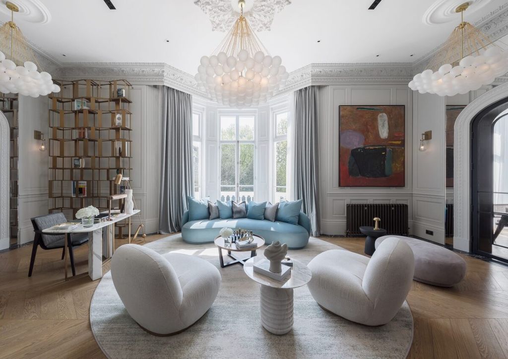 Property photo 2 of 20 Queens Gate