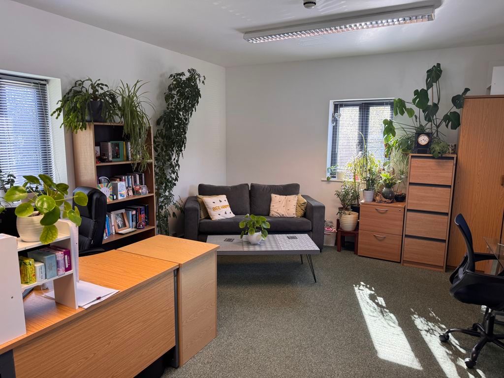 Property photo 2 of 7 Photo 1