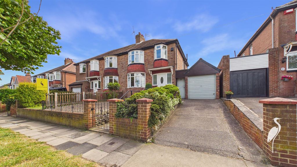 Property photo 1 of 29