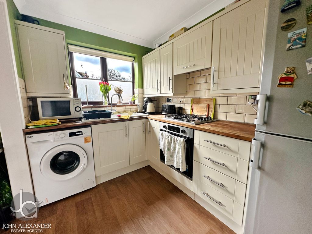 Property photo 2 of 10 20260217_143029107_0.5