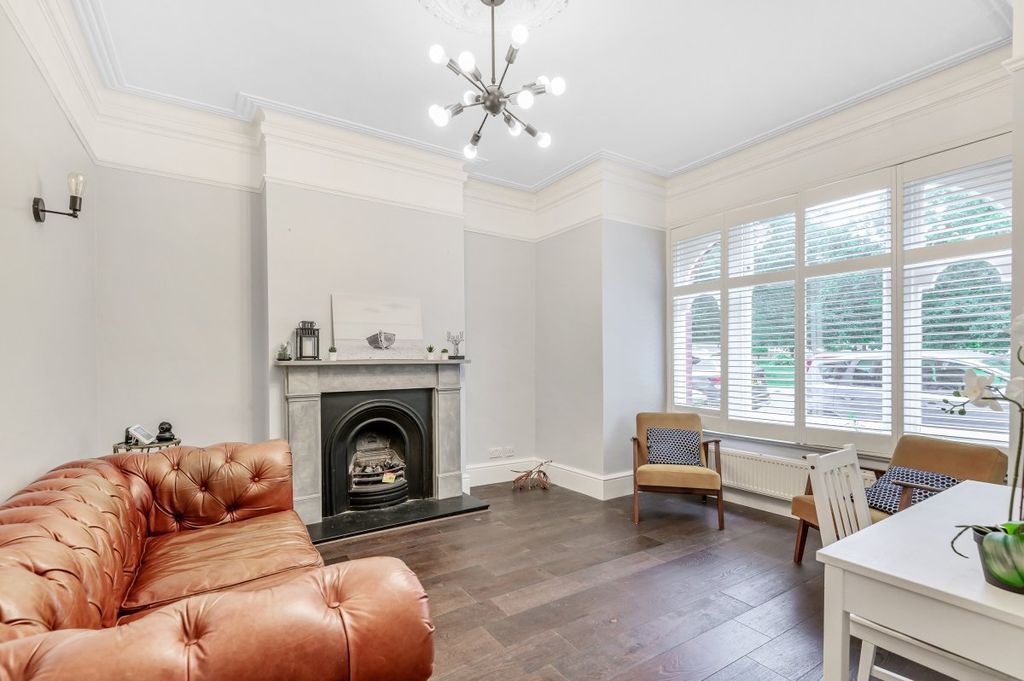 Property photo 2 of 7 855928 (2)