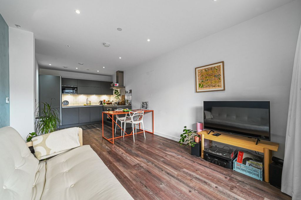 Property photo 3 of 15 Open Plan Living
