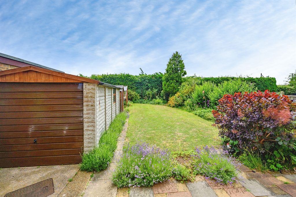 Property photo 2 of 18