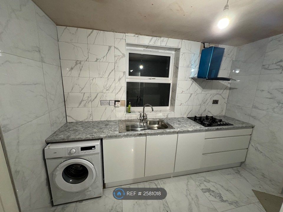 Property photo 1 of 15 Kitchen