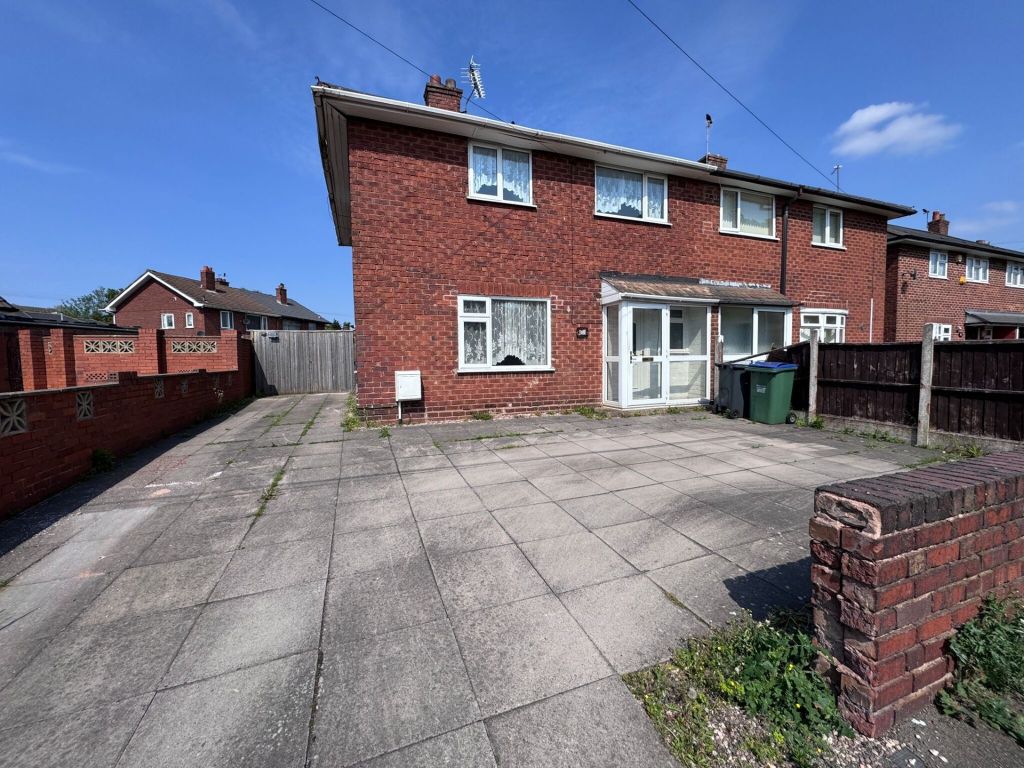 Property photo 2 of 10