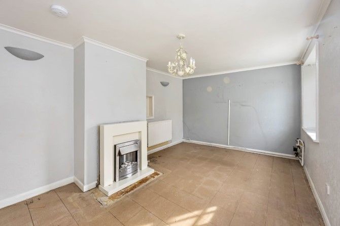 Property photo 2 of 22