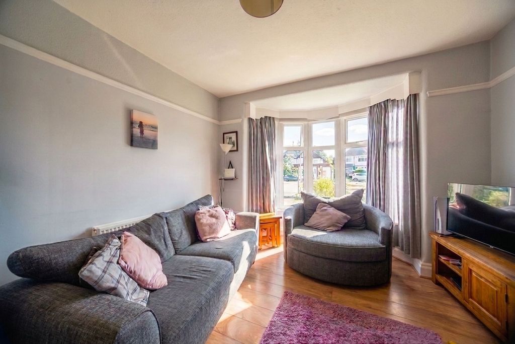 Property photo 2 of 18 Living Room