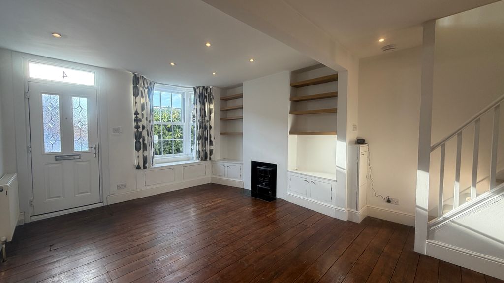 Property photo 2 of 9 View