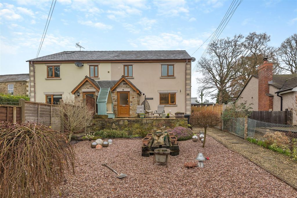 Property photo 1 of 31