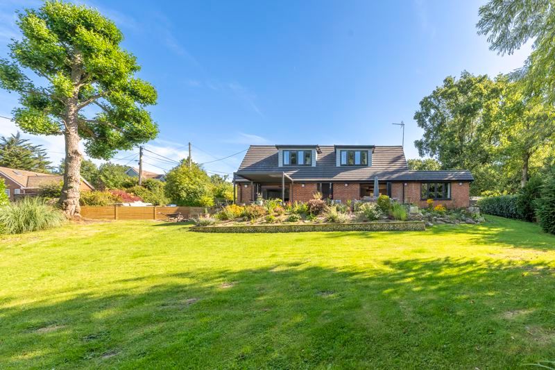 Property photo 1 of 34 Photo 45