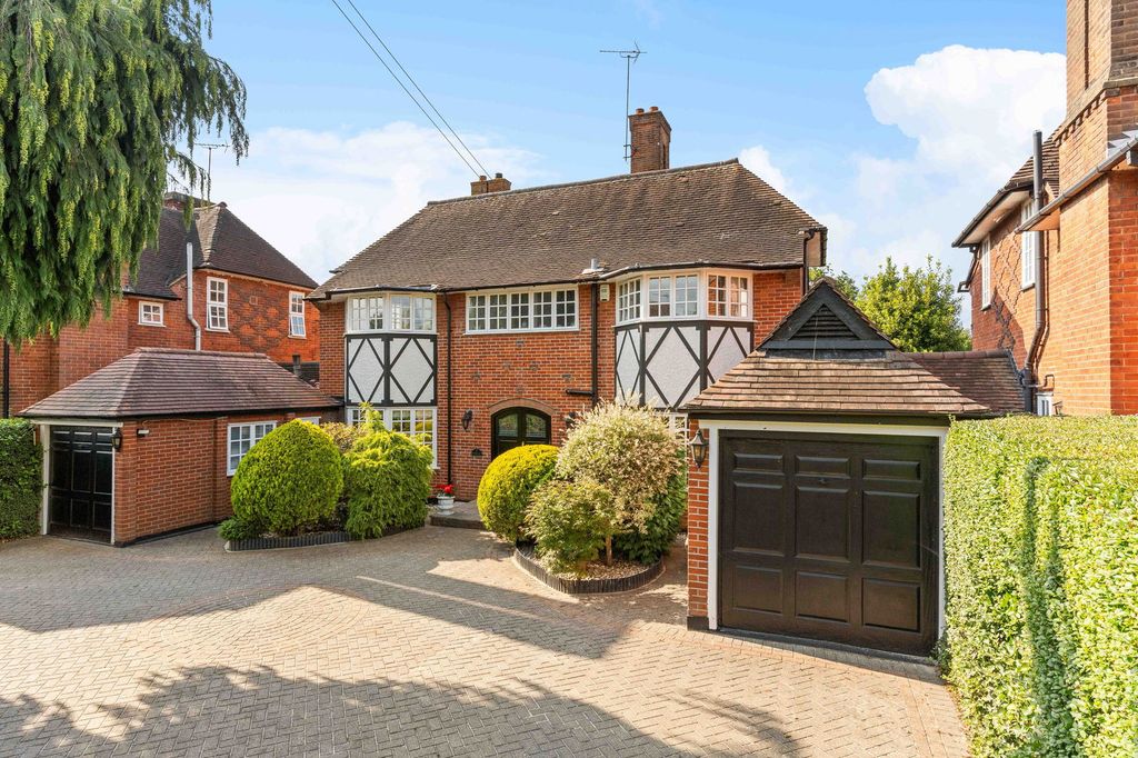 Property photo 2 of 71