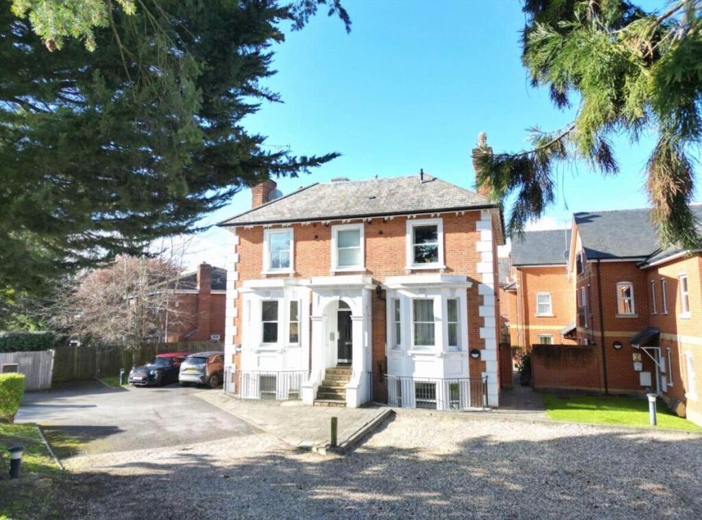 Property photo 1 of 10