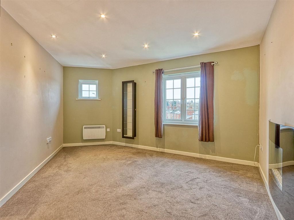 Property photo 3 of 9 Lounge