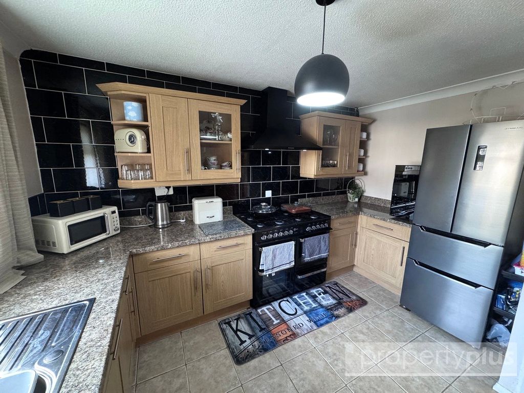 Property photo 2 of 13 Picture No. 07