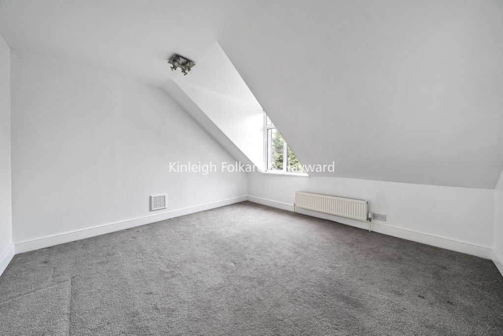 Property photo 3 of 5 2B82927B-F0d3-400c-9