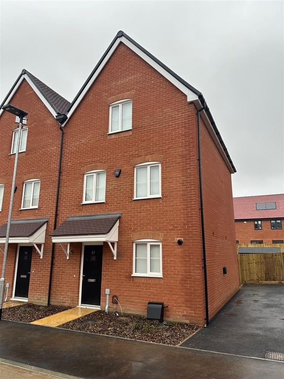 Property photo 1 of 12 27 Hart Road.Jpg