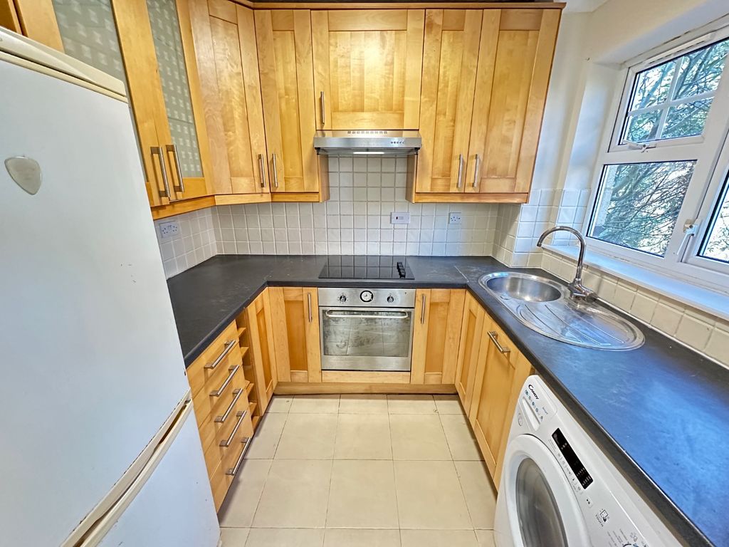 Property photo 3 of 8 4059173