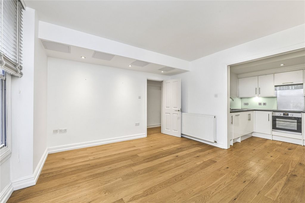 Property photo 3 of 16 Picture No. 07
