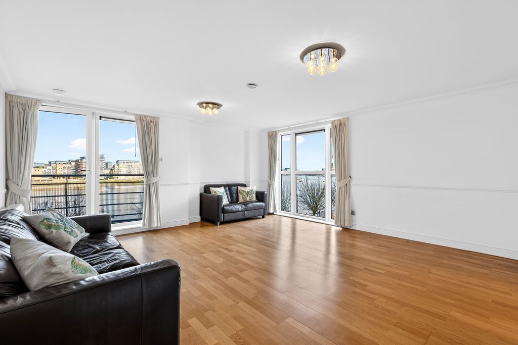 Property photo 3 of 21 Open Plan Living