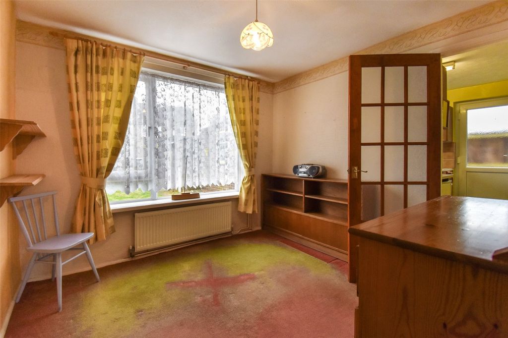 Property photo 3 of 14 Picture No. 12