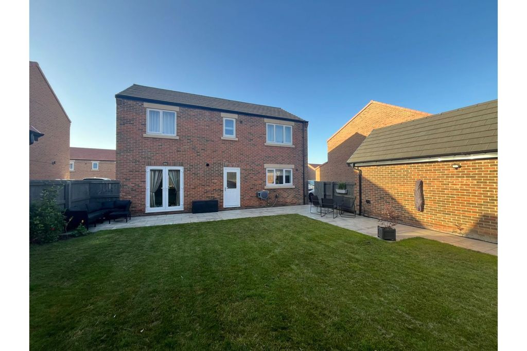 Property photo 2 of 23