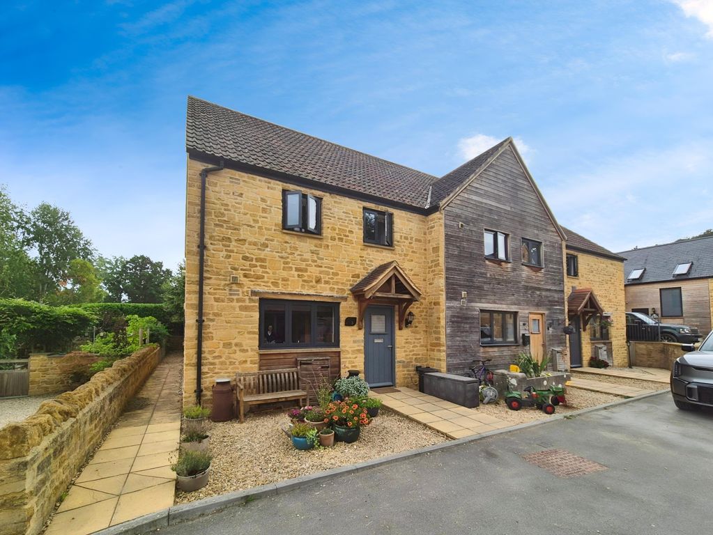 Property photo 1 of 21