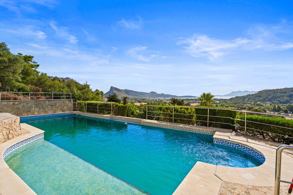 Property photo 2 of 20 Pool.Jpg