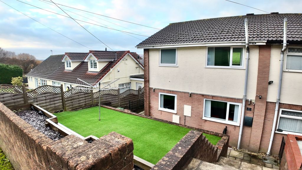 Property photo 1 of 40