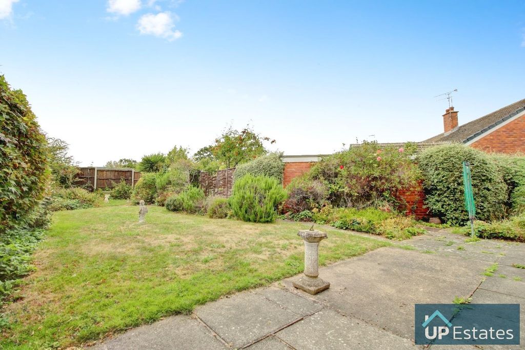 Property photo 2 of 25