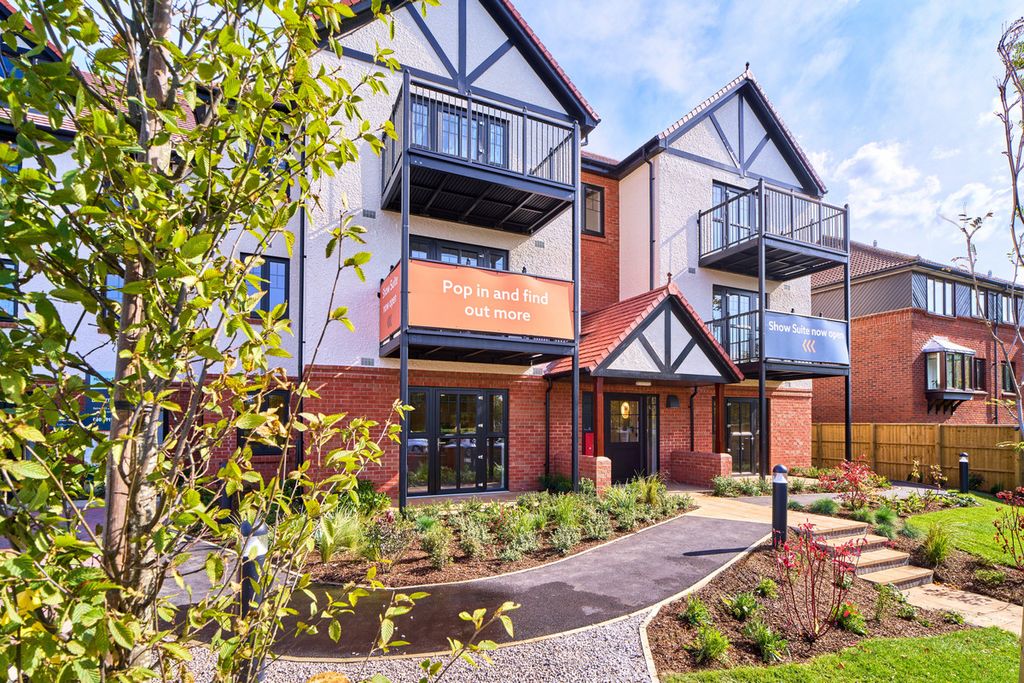 Property photo 1 of 14