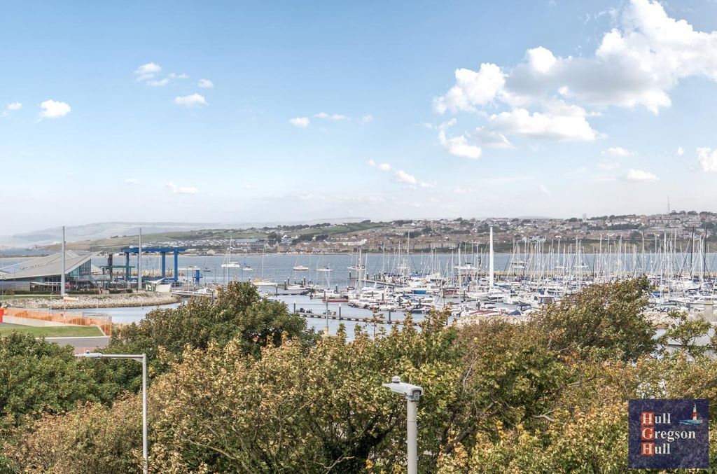 Property photo 2 of 22 c63B6916-A3B8-42E1-88B5-Bbb8F8782B16.Jpg