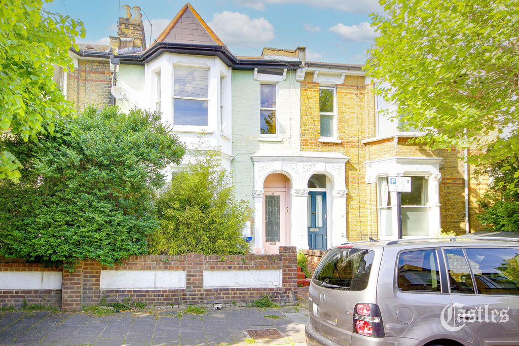 Property photo 1 of 15 Front (Exterior)