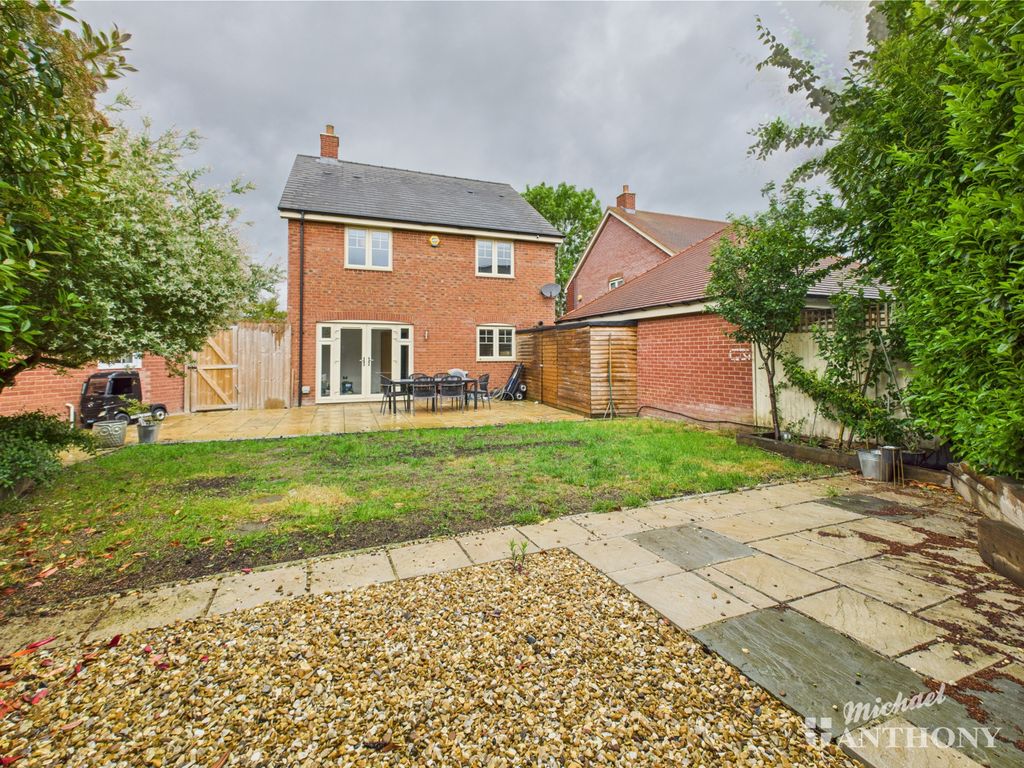 Property photo 3 of 18 Cam03852G0-Pr0298-Still017