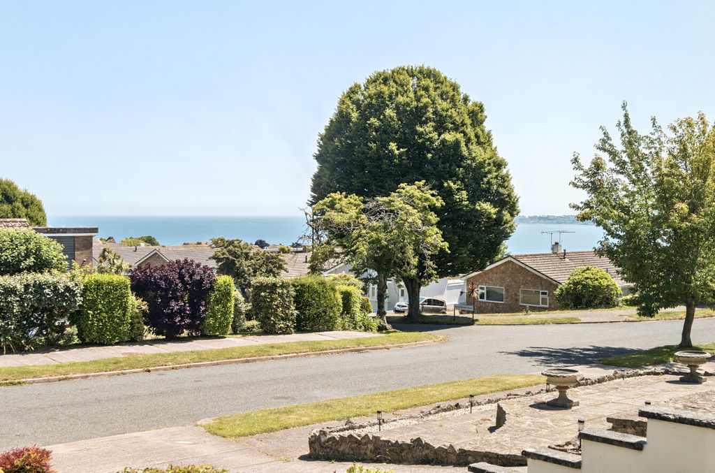 Property photo 1 of 19 1 - 1313016-9-6852Baa...