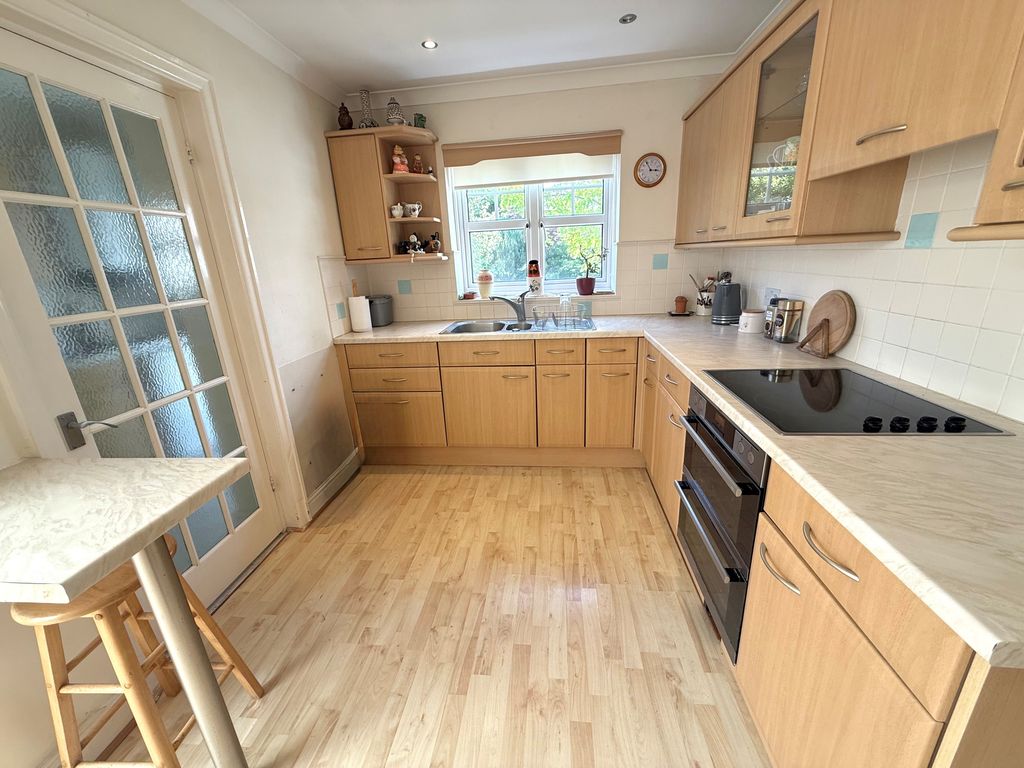 Property photo 3 of 22 72 Sea Lane Kitchen 1